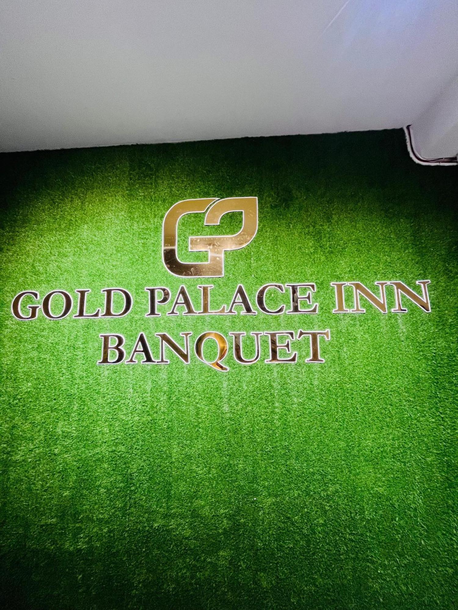 Hotel Gold Palace Inn Súrat Exteriér fotografie